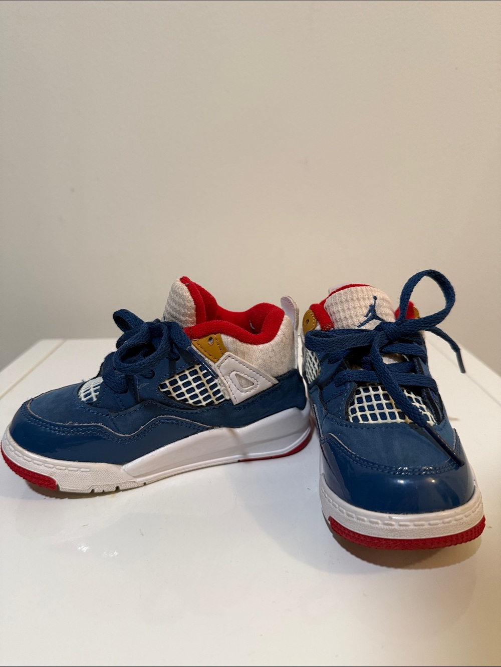 Jordan Kids 4 Retro Messy Room Navy, Red & White Sneakers size 8C